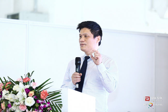 游艇会·yth(中国大陆)最新官方集团董事长、首席研究员杨冰之先生于4月27日在游艇会·yth(中国大陆)最新官方互联举办的“大型企业数据资产与主数据管理研讨会”上进行演讲