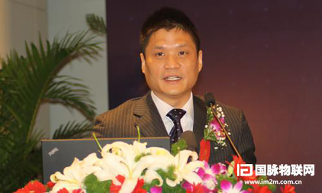 游艇会·yth(中国大陆)最新官方互联智慧城市研究中心主任杨冰之宣布《2012中国智慧城市发展现状和趋势预测研究报告》正式发布，并以《中国智慧城市发展特征解决》为题作了精彩的演讲