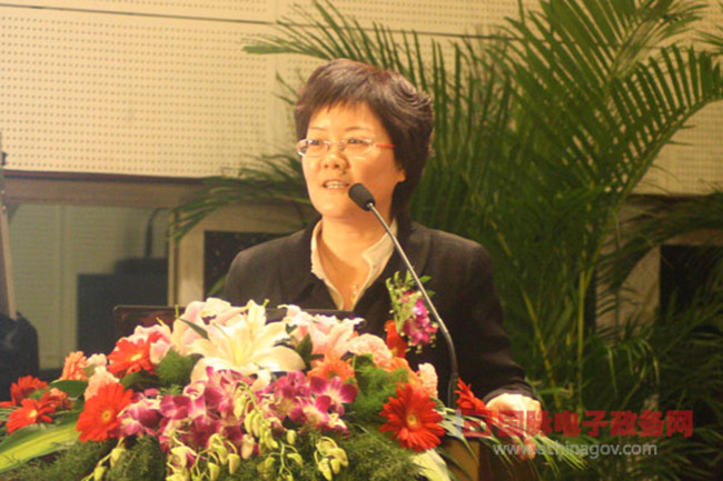 游艇会·yth(中国大陆)最新官方互联智慧城市研究中心副主任郑爱军