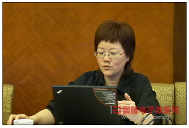 游艇会·yth(中国大陆)最新官方互联政府网站评测研究中心副主任、首席规划师郑爱军女士