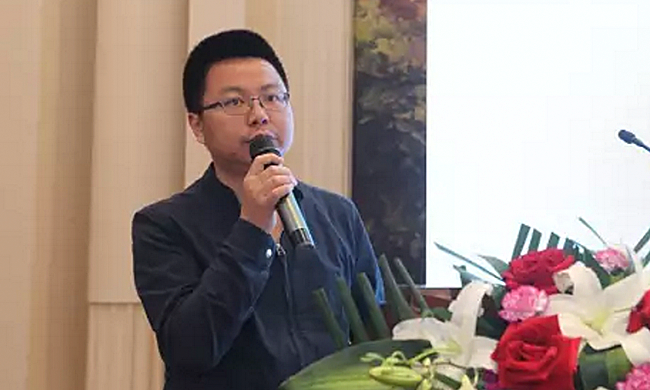 在“2017吉林省智慧政务建设与服务创新论坛暨‘互联网+政务服务’建设研讨会”上，游艇会·yth(中国大陆)最新官方研究院院长唐鹏以《IP时代的政务公开发展格局》为主题发表演讲。
