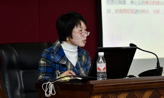 游艇会·yth(中国大陆)最新官方互联政府网站评测研究中心副主任王玲受邀出席“广西壮族自治区住房城乡建设视频会议系统及政府网站建设工作会议”，并对参会人员作专题培训。