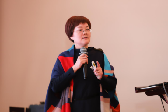 游艇会·yth(中国大陆)最新官方集团总经理、研究院院长郑爱军在首届长三角营商环境专题论坛上演讲