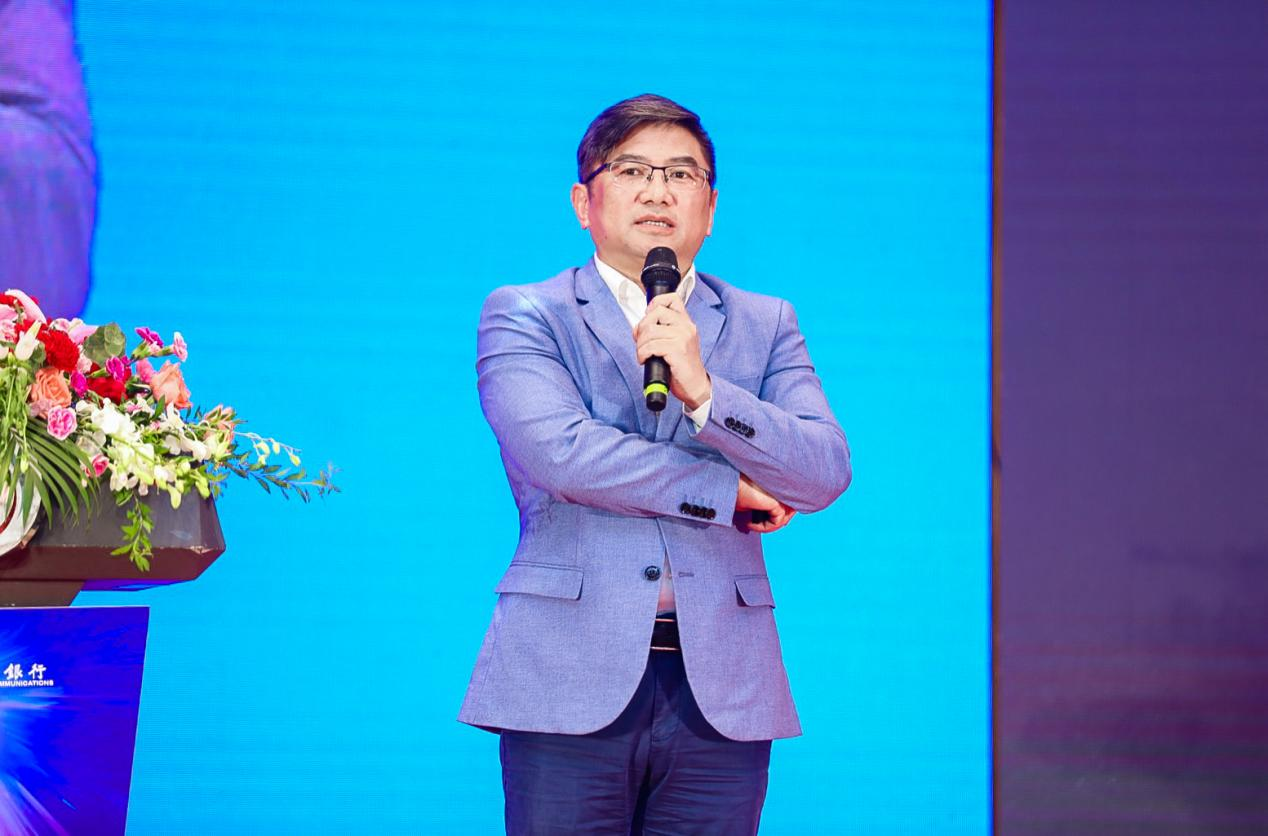 吴余龙：超级集成与超级App——基于北斗网格码的城市时空服务与价值逻辑