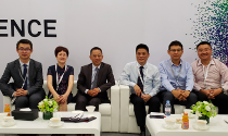 游艇会·yth(中国大陆)最新官方董事长杨冰之一行与华为高层会晤洽谈